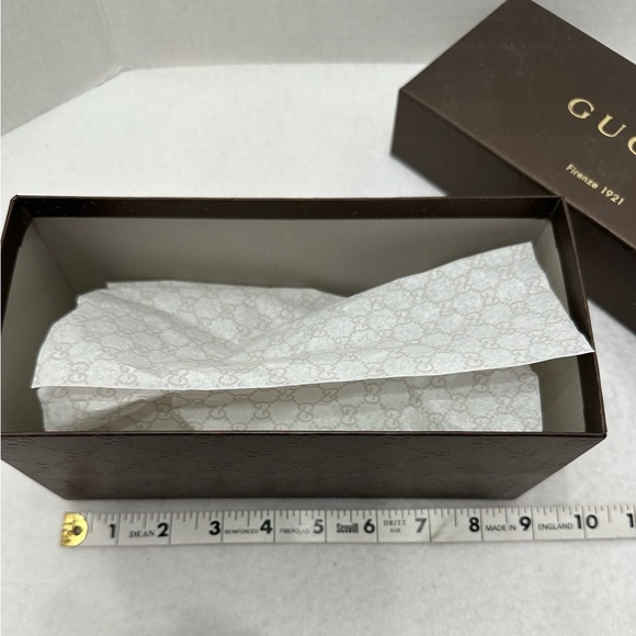 Gucci Authentic Gift Box with Tissue | Classic Brown Embossed GG Pattern Gs - Picture 10 of 14